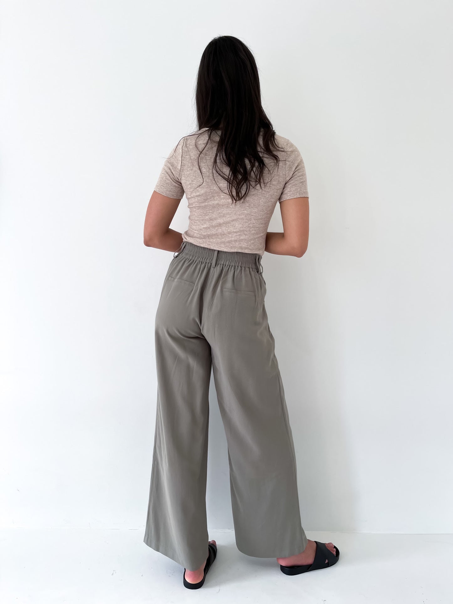 SERVE PANT - OLIVE